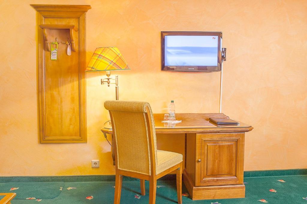 Hotel Wilder Mann Konigstein in der Oberpfalz Room photo